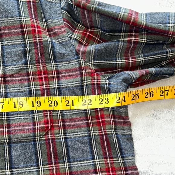 L.L. Bean Men's Casual Plaid Shirt - Red and Black - Picture 4 of 11